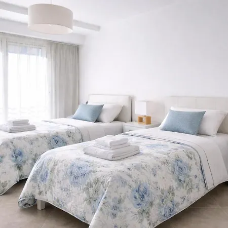 Spacieux Dans Le Centre-ville Des Sables D'olonne - 4 Pers *