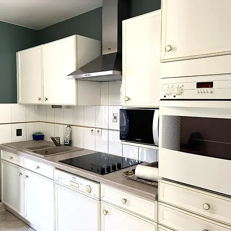 Spacieux Dans Le Centre-ville Des Sables D'olonne - 4 Pers * Les Sables-dʼOlonne